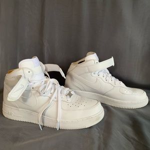 Nike AIR FORCE ONE ‘07  High Tops